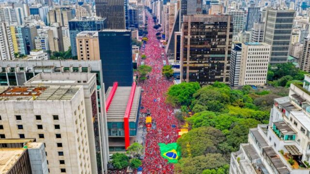 Atos pró-Lula em SP e no Rio são feito inédito do PT em anos, avalia cientista político