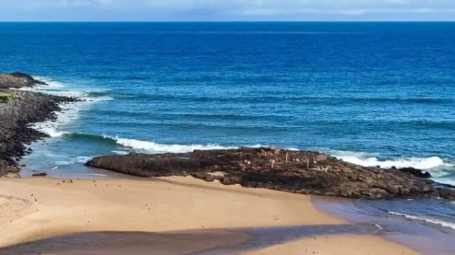 BALNEABILIDADE: Inema aponta 93 de 147 pontos próprios para banho nas praias da Bahia no feriadão