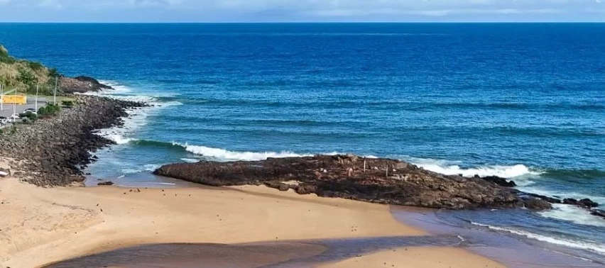 BALNEABILIDADE: Inema aponta 93 de 147 pontos próprios para banho nas praias da Bahia no feriadão