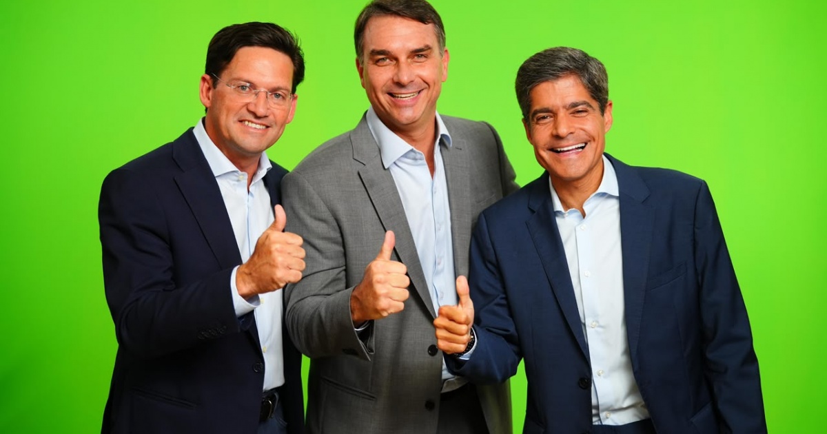 BASTIDORES: ACM Neto mira ministério com foco no Nordeste em eventual governo de Flávio Bolsonaro