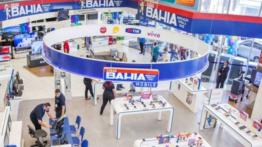 Casas Bahia reduz estoques e perde 4,6 mil funcionários em agosto, aponta perícia
