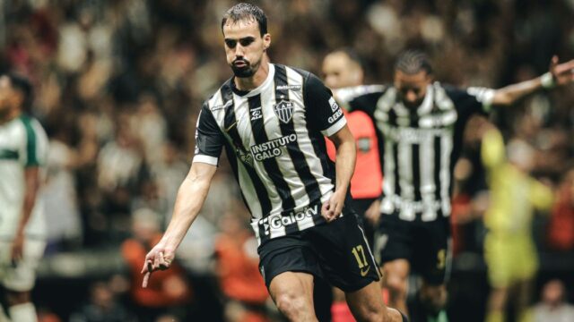 Com time misto, Atlético-MG vence o Coritiba por 1 a 0 e sobe para a 5ª colocação do Brasileirão