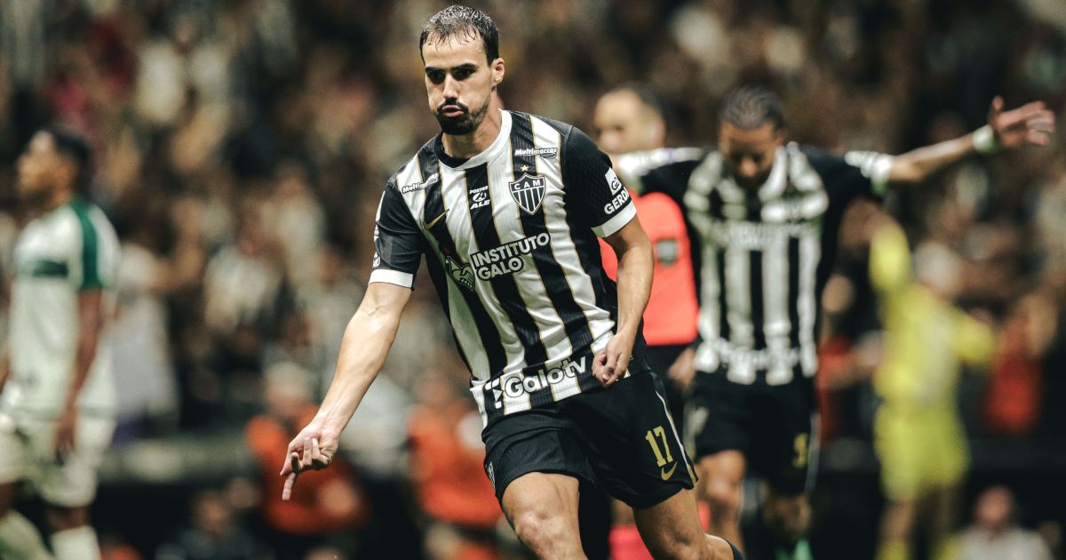 Com time misto, Atlético-MG vence o Coritiba por 1 a 0 e sobe para a 5ª colocação do Brasileirão