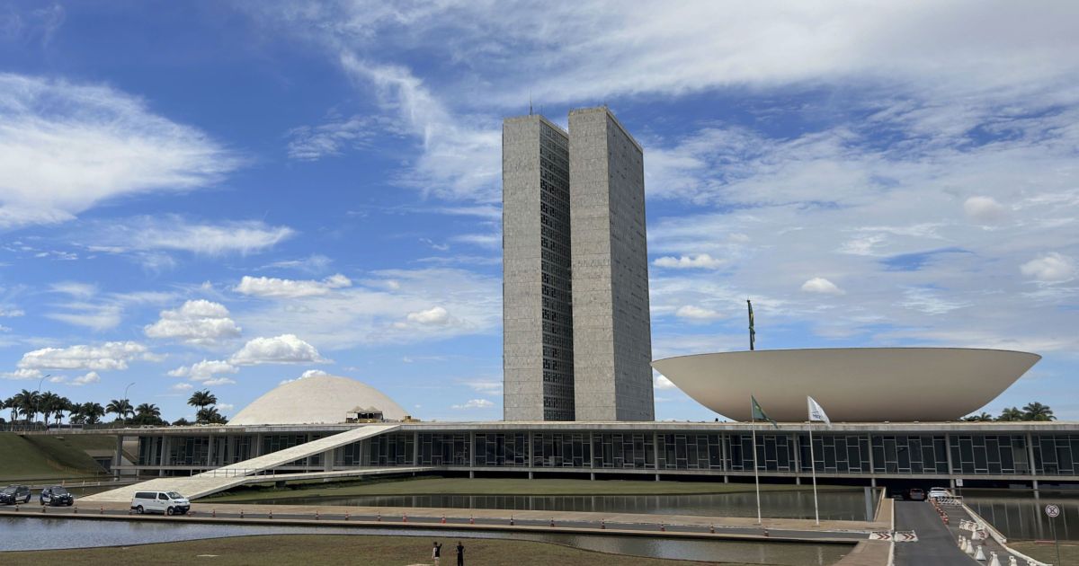 Congresso promulga nesta sexta a PEC que acaba com a escala 6x1 e reduz a jornada para 40 horas