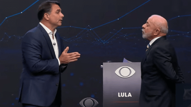 DEBATE: Flávio quer SUS “padrão Einstein” e Lula rebate: “Será que ele quer privatizar o SUS?”