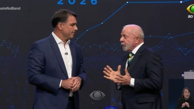 DEBATE NA BAND: Flávio e Lula trocam acusações sobre saidinhas, SUS e atuação na pandemia