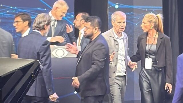 DEBATE NA BAND: marqueteiros de Lula e Flávio discutem no palco e gritaria da plateia interrompe transmissão