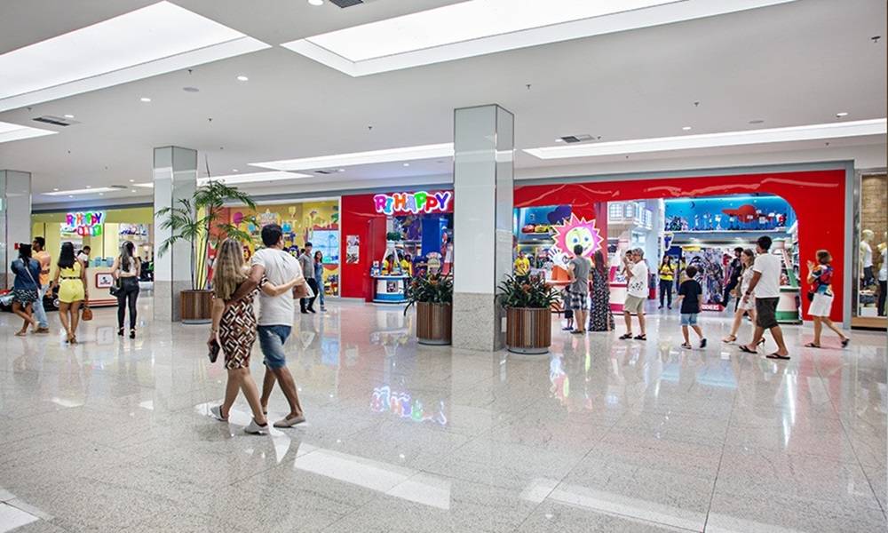 DIA DO COMERCIÁRIO: shoppings e mercados de Salvador terão horários especiais nesta segunda-feira (19)