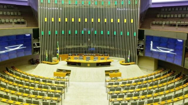 Eleições 2026: Bahia tem 520 candidatos a deputado federal disputando 39 vagas na Câmara
