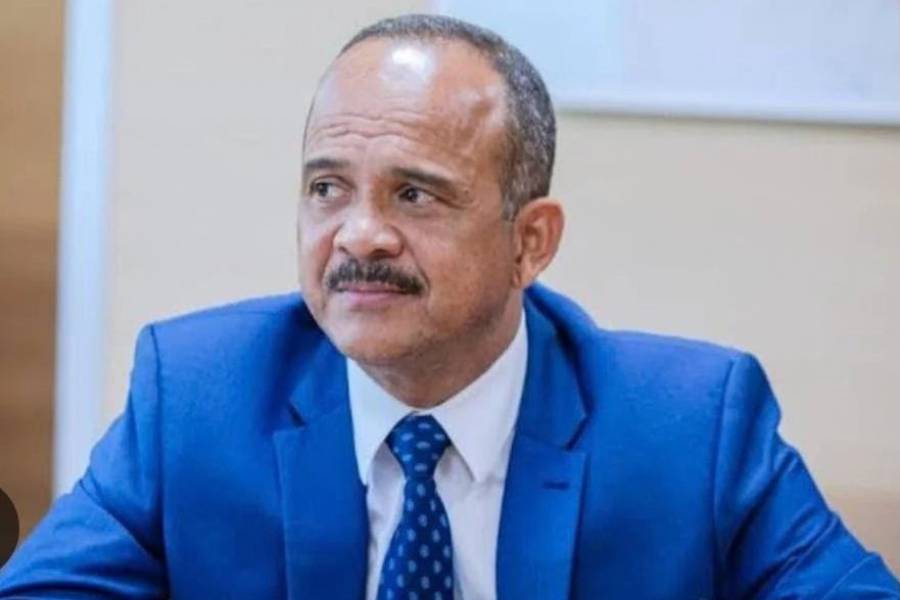 Elinaldo rebate PT após apoio de ACM Neto a Flávio Bolsonaro: "Ativaram o modo desespero"