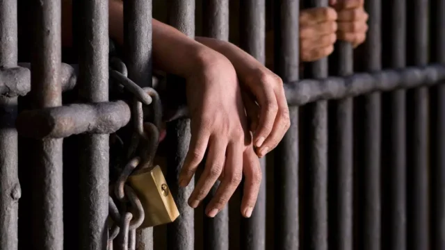 FEMINICÍDIO: Homem é condenado a 60 anos de prisão por matar ex-mulher na frente dos filhos em Salvador