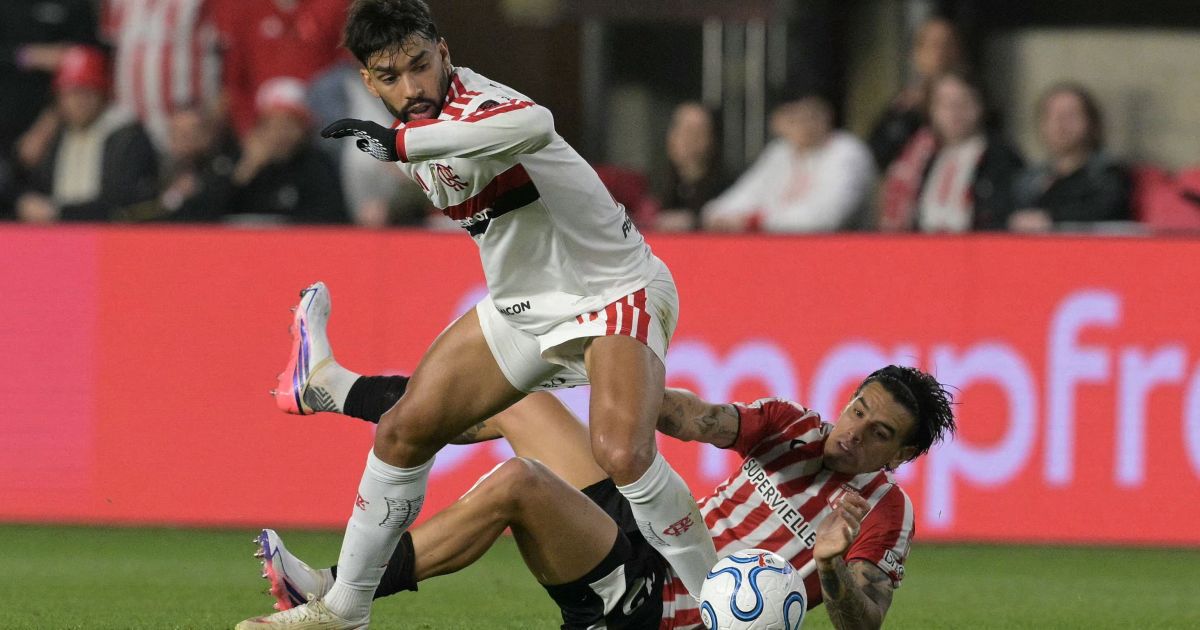 Flamengo segura pressão do Estudiantes, empata sem gols na Argentina e decide vaga no Maracanã