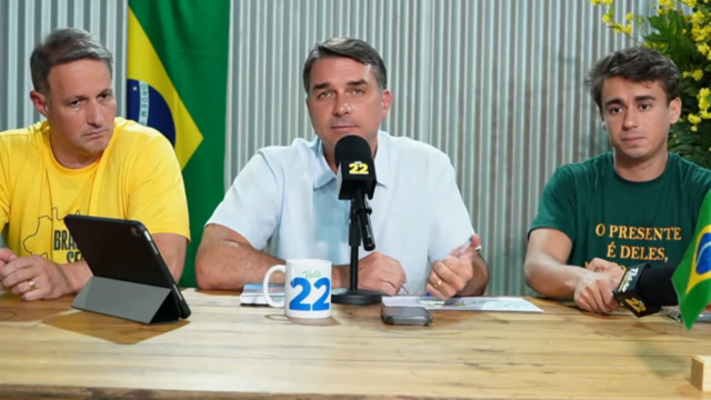 Flávio Bolsonaro critica “pacote de bondades” de Lula e promete “prosperidade” a dez dias do 2º turno