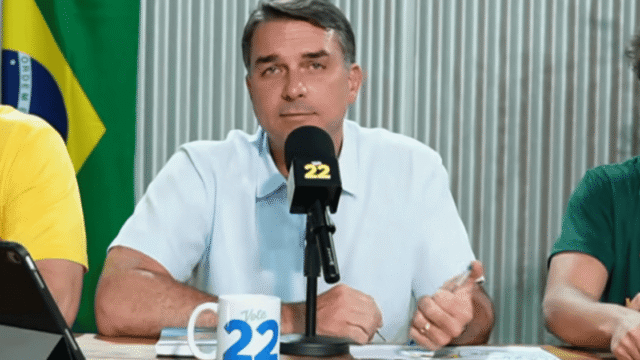 TSE mantém decisão que proíbe Meta de interferir em conteúdo eleitoral de Lula e Flávio Bolsonaro