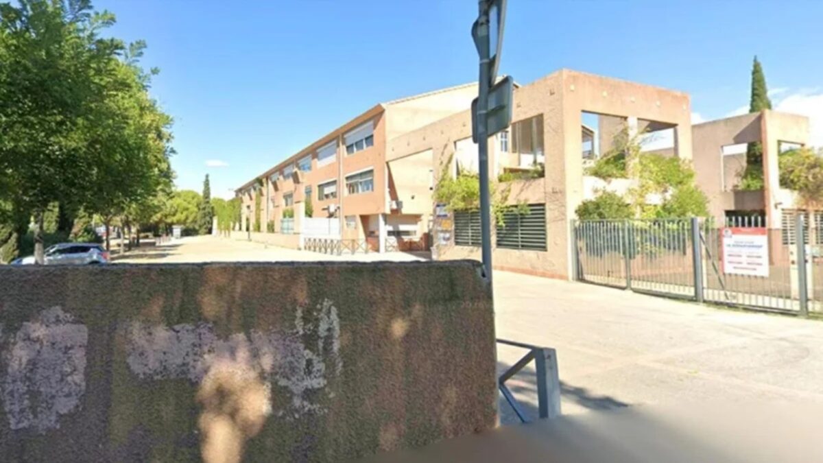 FRANÇA: Aluno de 14 anos atira com espingarda e fere diretor e professora dentro de escola em Aubagne