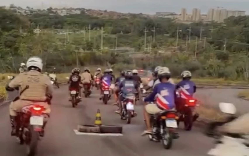 GRAU: PM remove 14 motos em fiscalização na Avenida Paralela, em Salvador