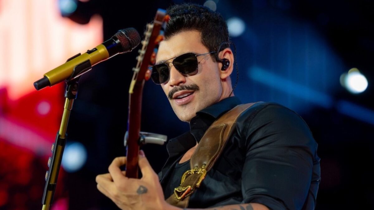 Gusttavo Lima é condenado a pagar R$ 5 mil a mulher expulsa de show de Réveillon em Fortaleza