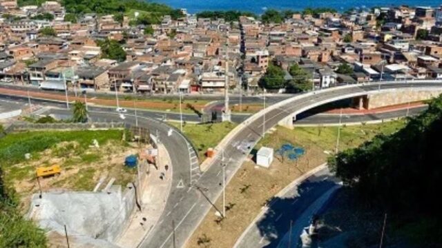 Homem é achado morto com mãos amarradas e marcas de tiros em Campinas de Pirajá, em Salvador