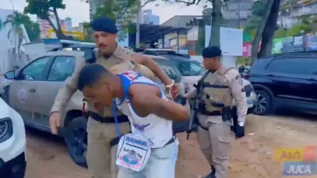 Integrante de torcida organizada é detido após tentar tomar arma de PM em Tancredo Neves, em Salvador