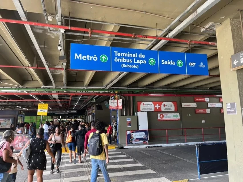 LAPA: 11 linhas de ônibus voltam a embarcar no subsolo da estação neste sábado (10)
