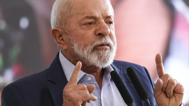 Lula nega ligação com lobista investigada no caso INSS e questiona denúncias às vésperas do 2º turno