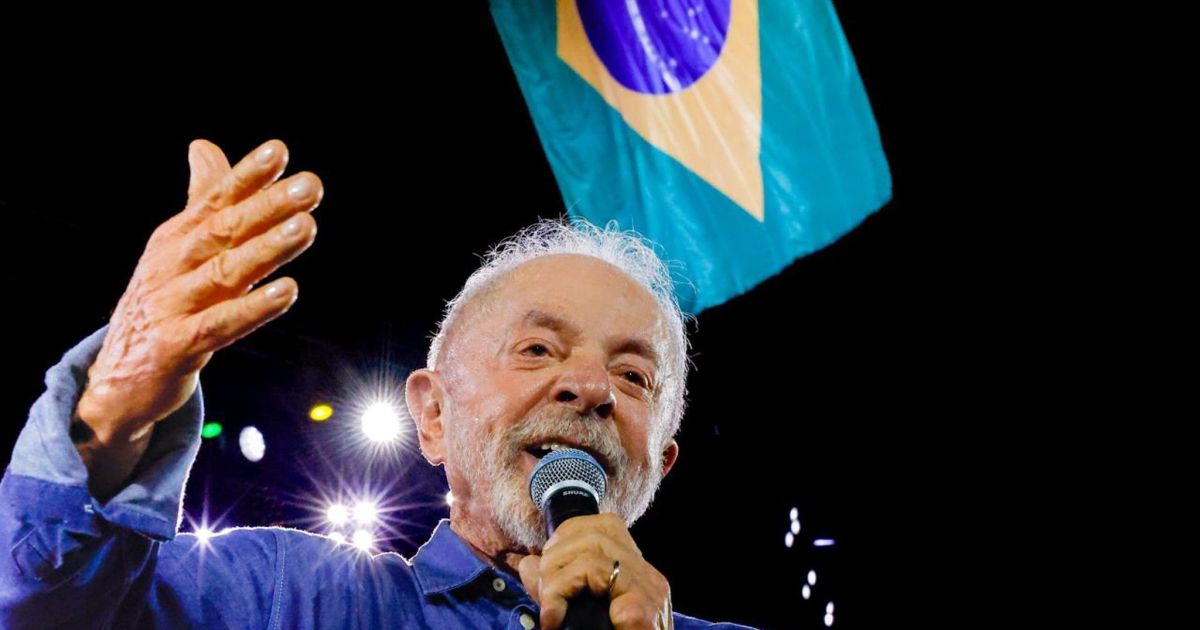 Lula reserva sábado em Brasília para se preparar para primeiro debate com Flávio Bolsonaro na Band