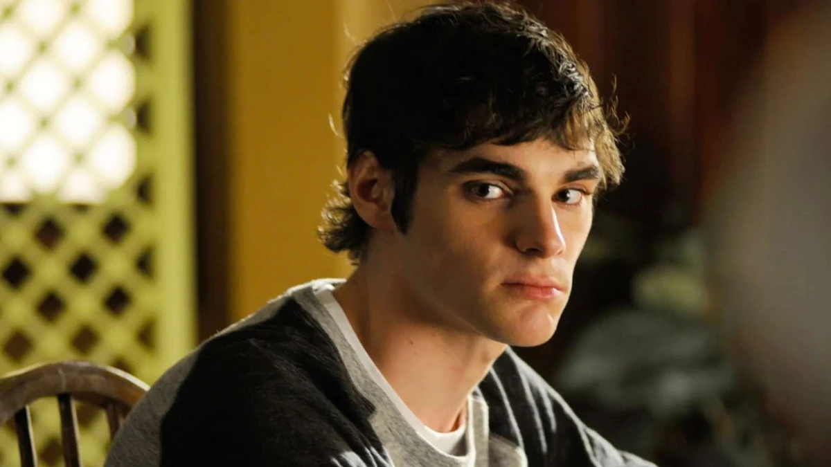 LUTO: RJ Mitte, o Walter White Jr. de “Breaking Bad”, morre aos 34 anos