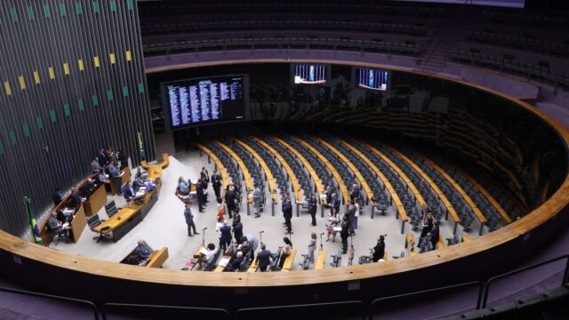 MEI: Câmara aprova por 461 votos a 4 aumento do teto de faturamento para R$ 140 mil; texto segue ao Senado