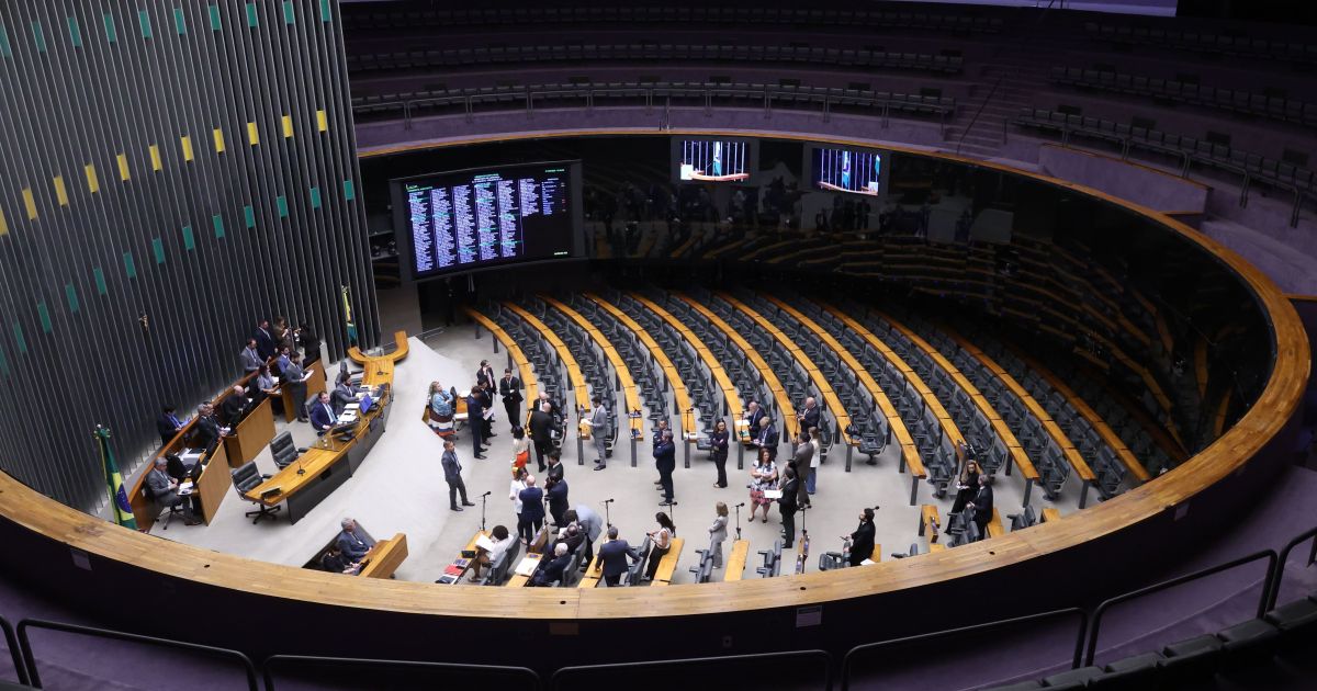 MEI: Câmara aprova por 461 votos a 4 aumento do teto de faturamento para R$ 140 mil; texto segue ao Senado