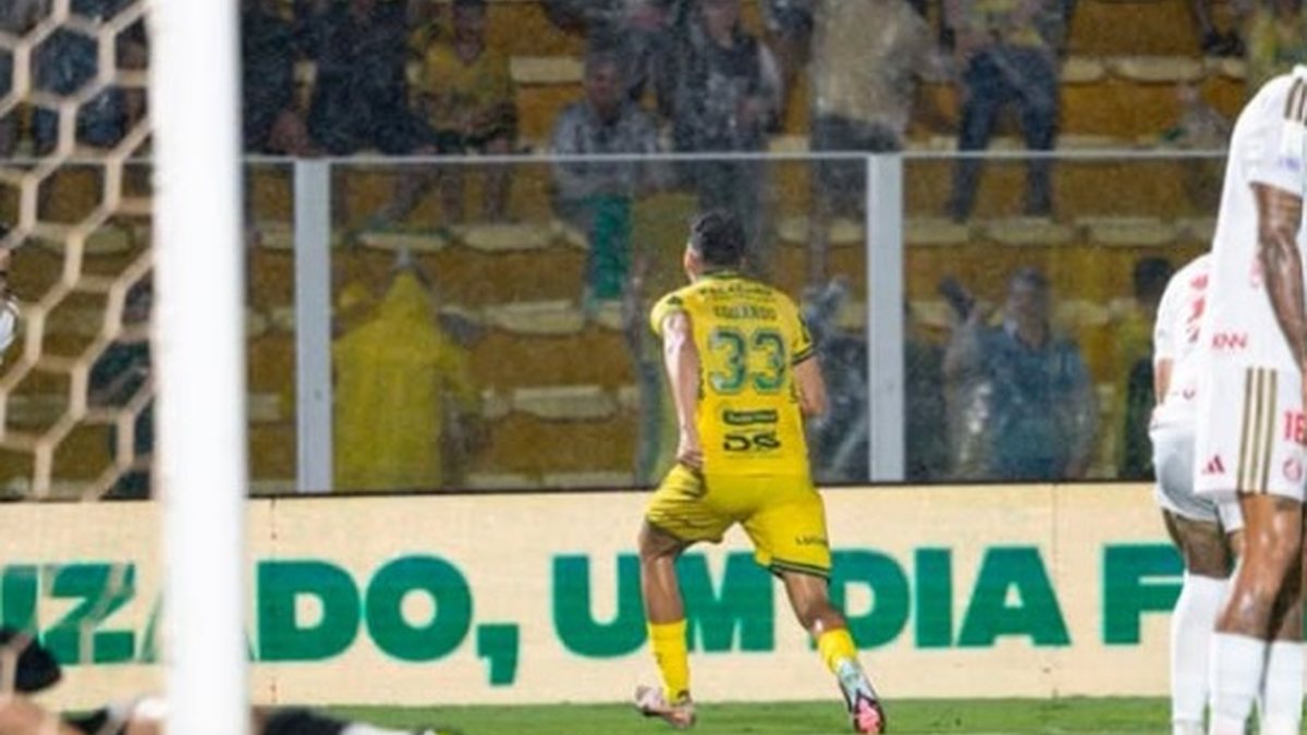 Mirassol vence o Internacional por 2 a 0 no Maião e abre quatro pontos de vantagem sobre o Z-4