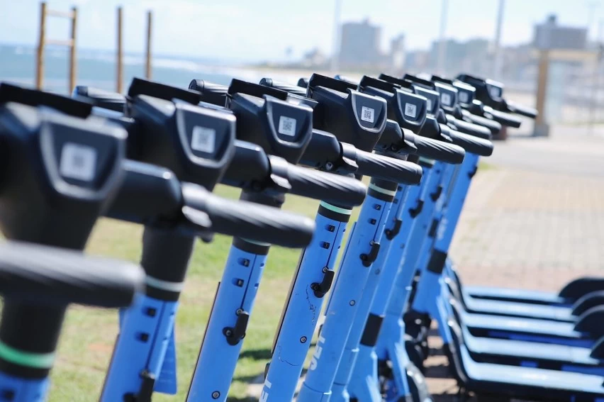 Patinetes elétricos chegam a 1 milhão de viagens em Salvador em 20 meses de operação