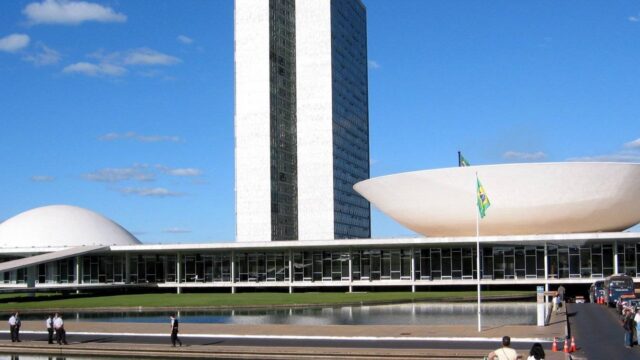 PATRIMÔNIO: 61% dos congressistas eleitos em 2026 declaram mais de R$ 1 milhão em bens ao TSE