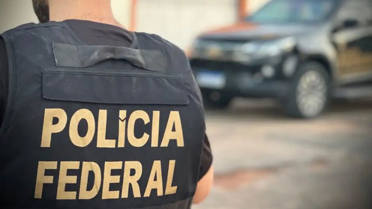 PF prende 18 pessoas por suspeita de compra de votos em Teresina e apreende R$ 500 mil em Aracaju