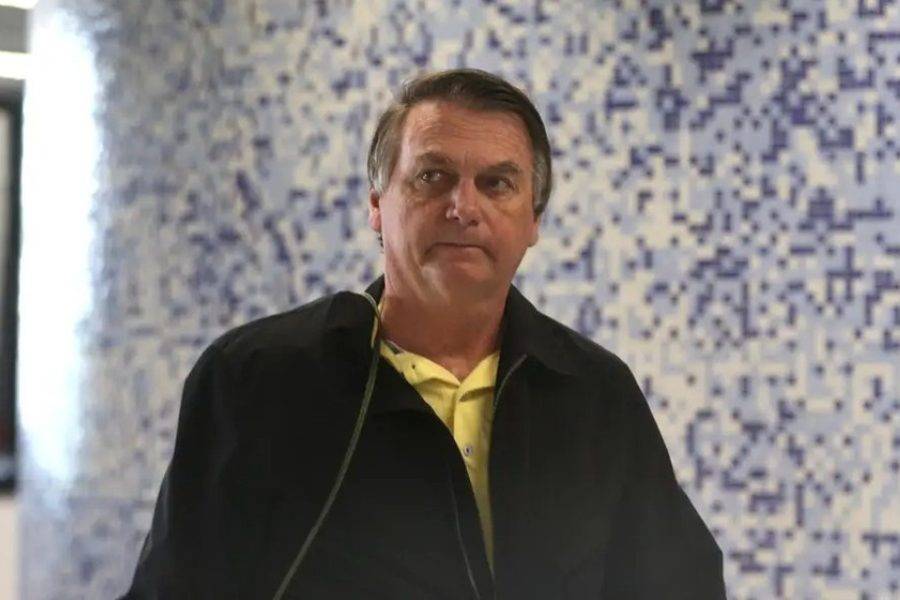 PGR não se opõe a visita de Flávio Bolsonaro ao pai, Jair Bolsonaro, após fim da suspensão