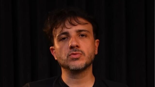 Renan Santos ironiza apoio de Augusto Cury a Flávio Bolsonaro: “Comédia”