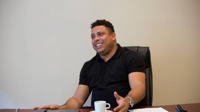 Ronaldo Fenômeno compra 51% da DLD, que opera as marcas Head e Mares no Brasil