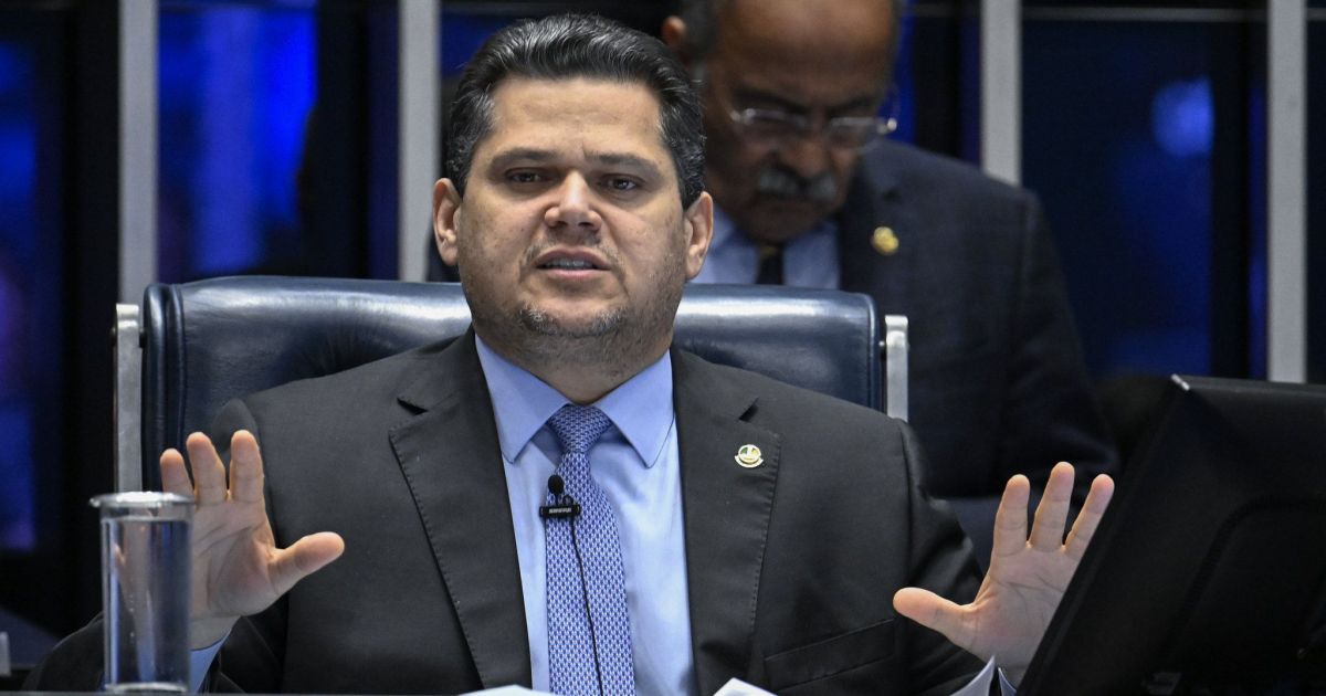 SENADO: Alcolumbre retira PEC da Segurança Pública da pauta após racha sobre maioridade penal