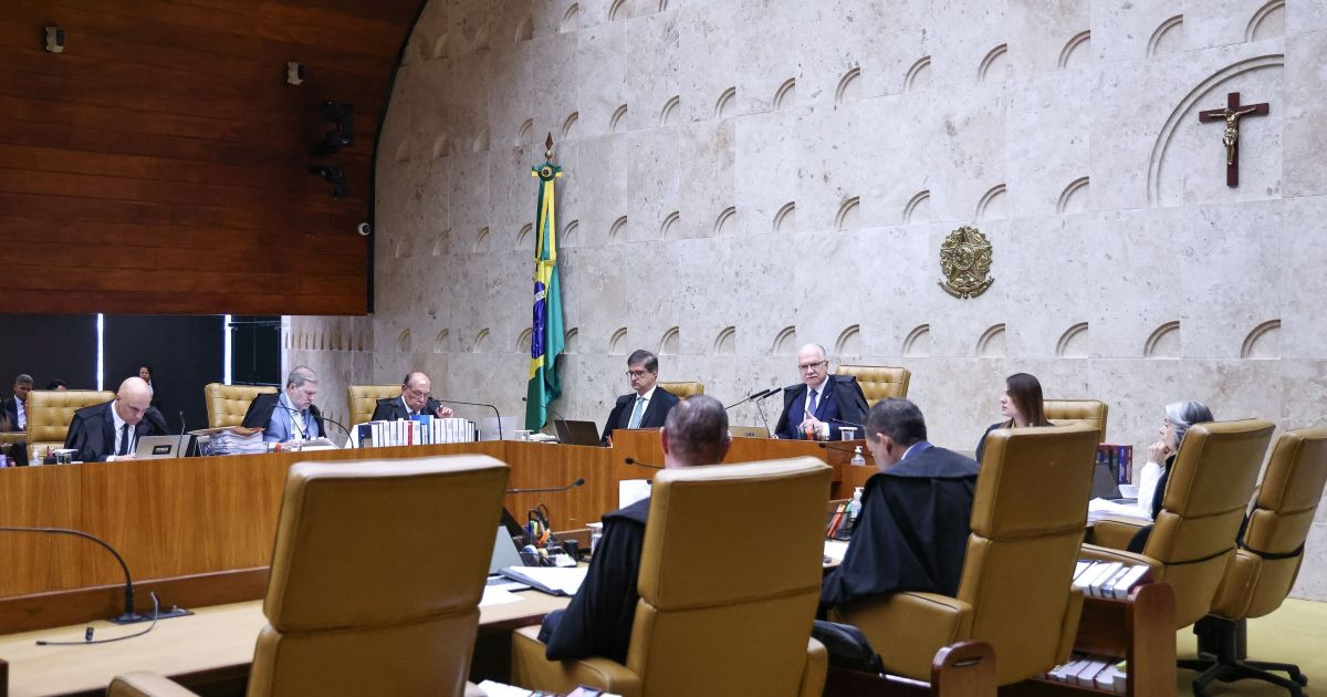 STF completa um ano com 10 ministros em meio a crise e vaga de Barroso ainda sem definição