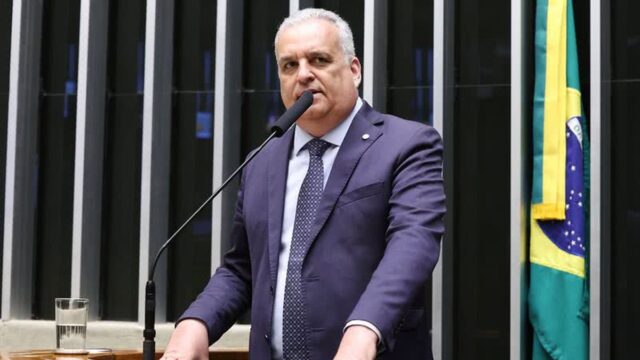 STF: Gilmar Mendes arquiva investigação de estupro contra Alfredo Gaspar, vice de Flávio Bolsonaro