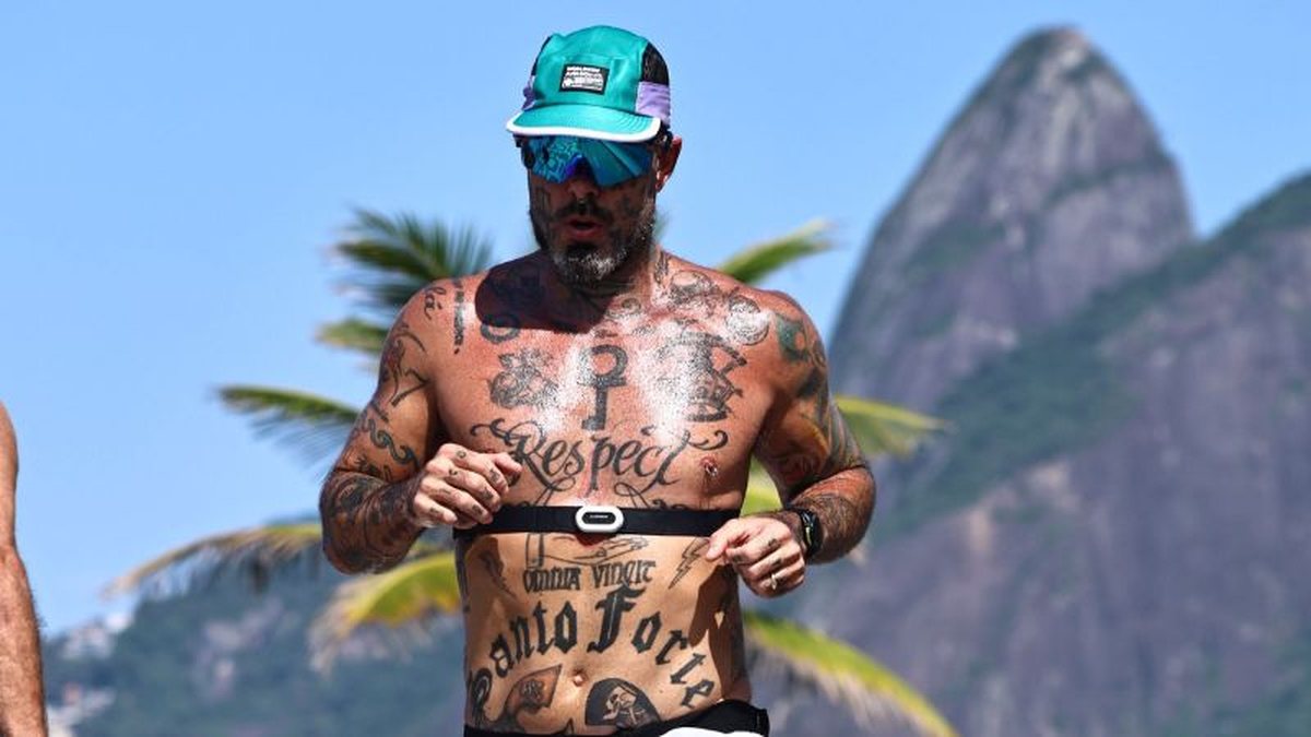 Tico Santta Cruz, do Detonautas, desabafa sobre crises de ansiedade: "dias escuros"