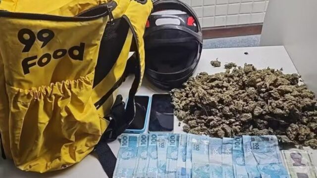 TRÁFICO: Homem é preso com 800g de maconha em bag de entregas na Chapada do Rio Vermelho, em Salvador