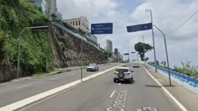 TRÂNSITO: Avenida Contorno tem mudança neste sábado para instalação de rede de drenagem