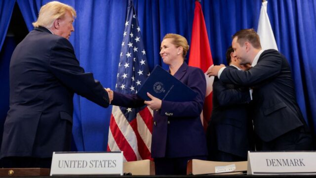 Trump anuncia exploração “massiva” de petróleo, gás e minerais na Groenlândia