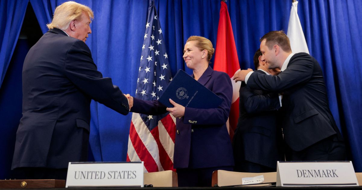 Trump anuncia exploração "massiva" de petróleo, gás e minerais na Groenlândia