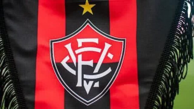 Vitória confirma desfalques e Cacá suspenso para o duelo contra o Corinthians; Fabiano é operado