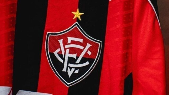 Vitória reduz para 6% o risco de rebaixamento após empate com o Corinthians, aponta UFMG